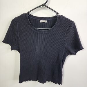 Good American Black Ribbed Crop Tee Lettuce Hem Small
